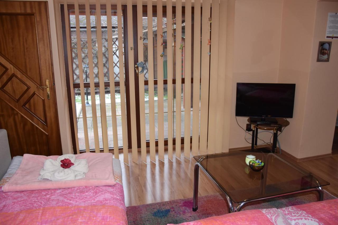 Dafinka Apartment Банска бистрица Екстериор снимка