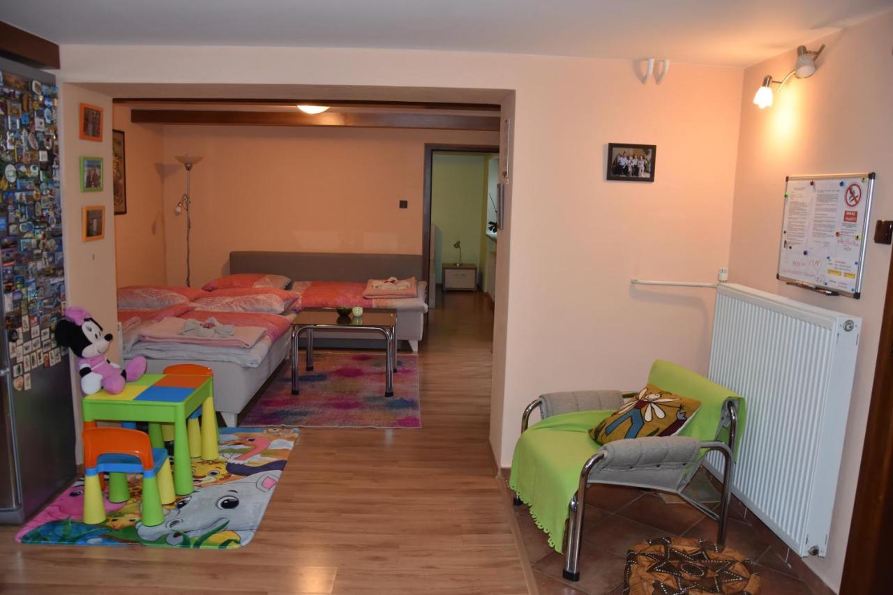 Dafinka Apartment Банска бистрица Екстериор снимка