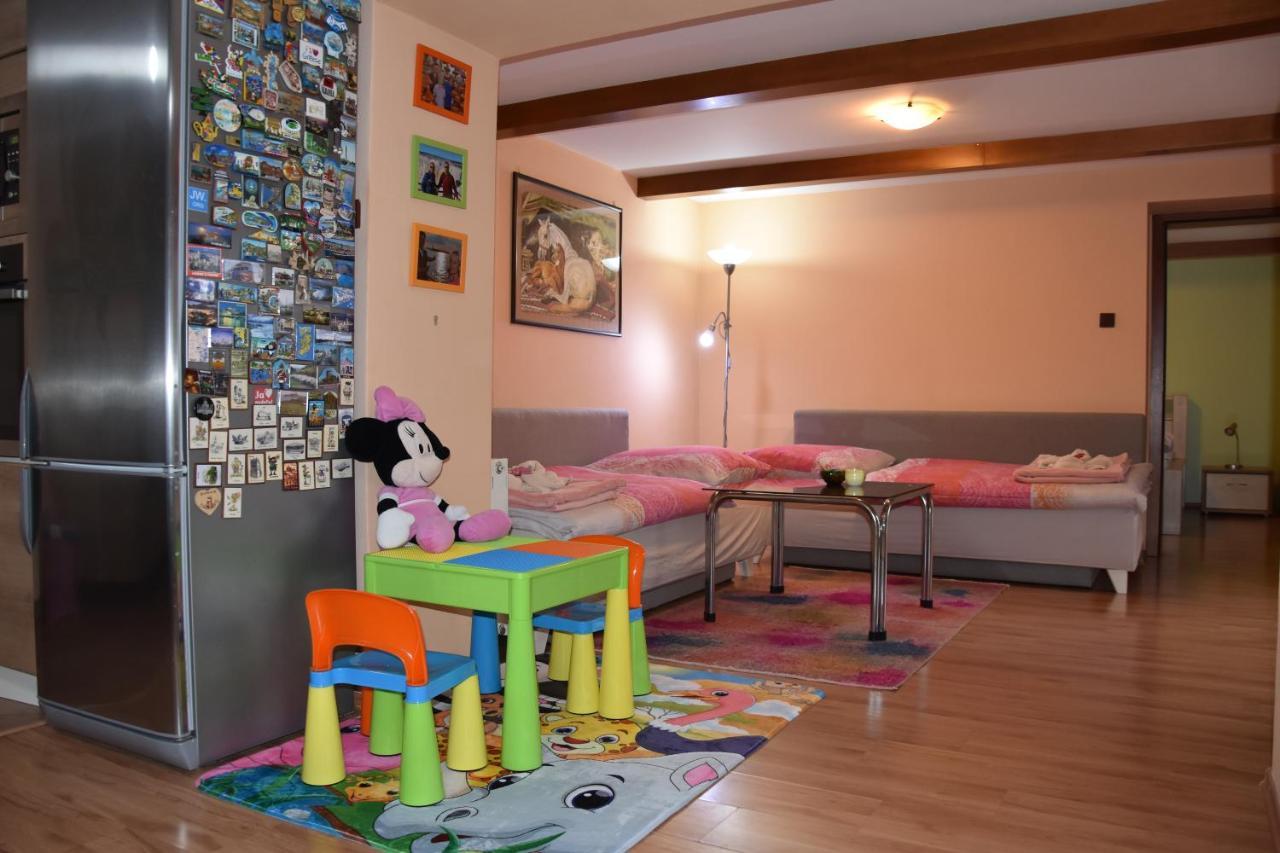Dafinka Apartment Банска бистрица Екстериор снимка