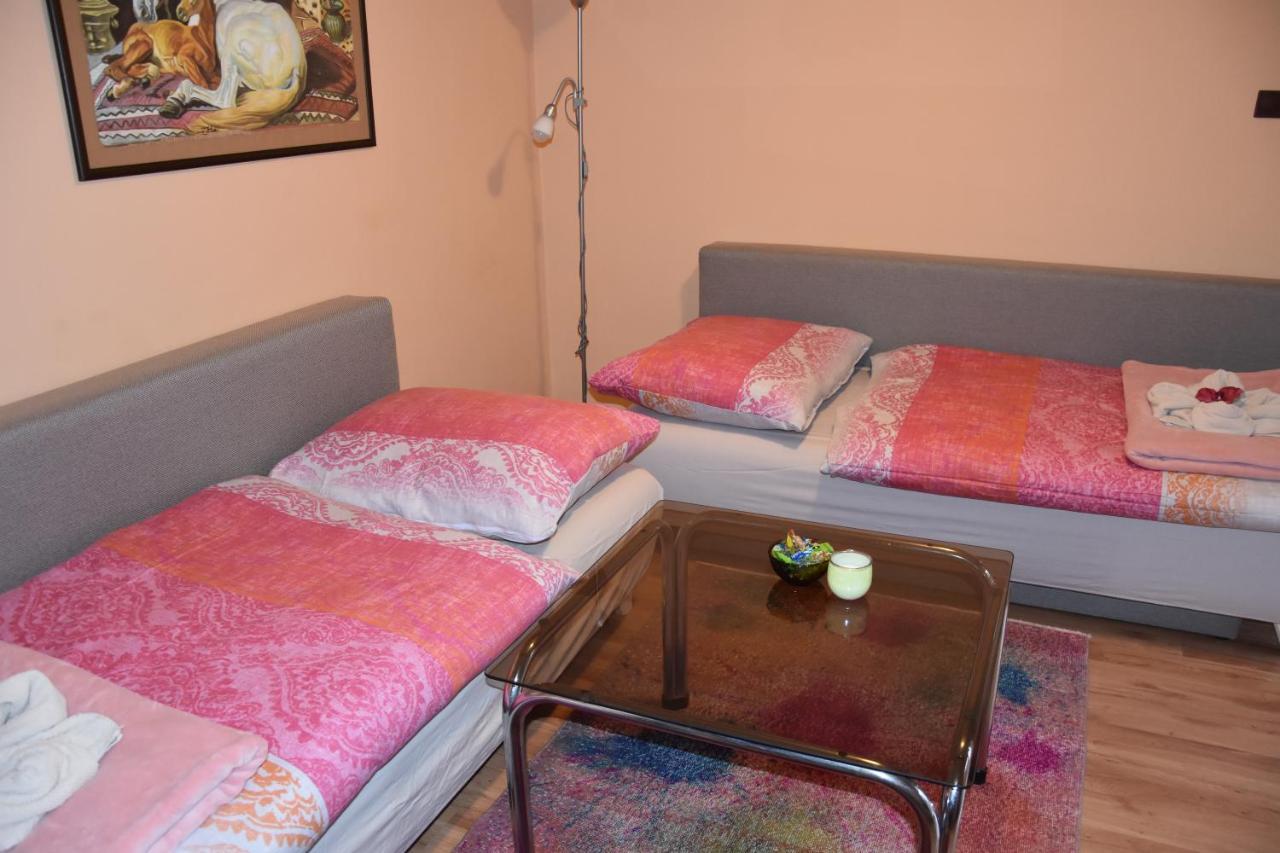 Dafinka Apartment Банска бистрица Екстериор снимка
