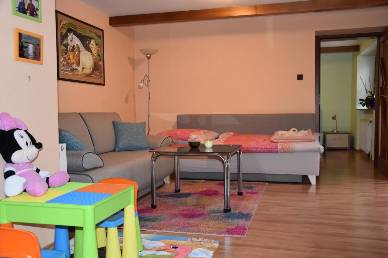 Dafinka Apartment Банска бистрица Екстериор снимка