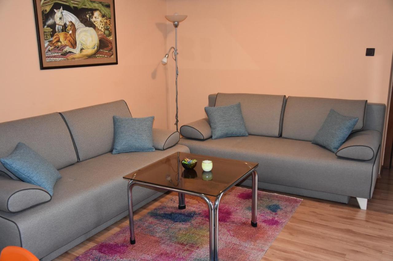 Dafinka Apartment Банска бистрица Екстериор снимка
