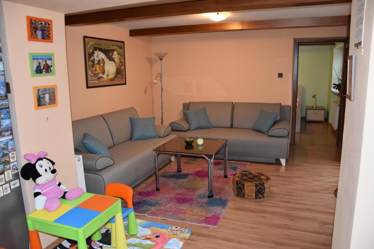 Dafinka Apartment Банска бистрица Екстериор снимка