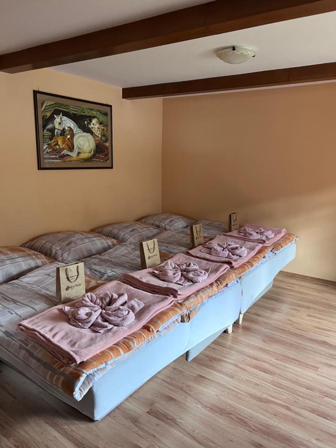 Dafinka Apartment Банска бистрица Екстериор снимка