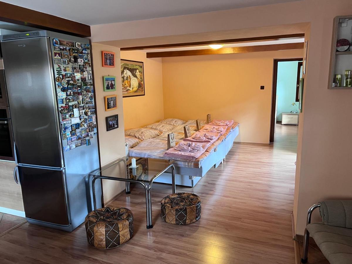 Dafinka Apartment Банска бистрица Екстериор снимка